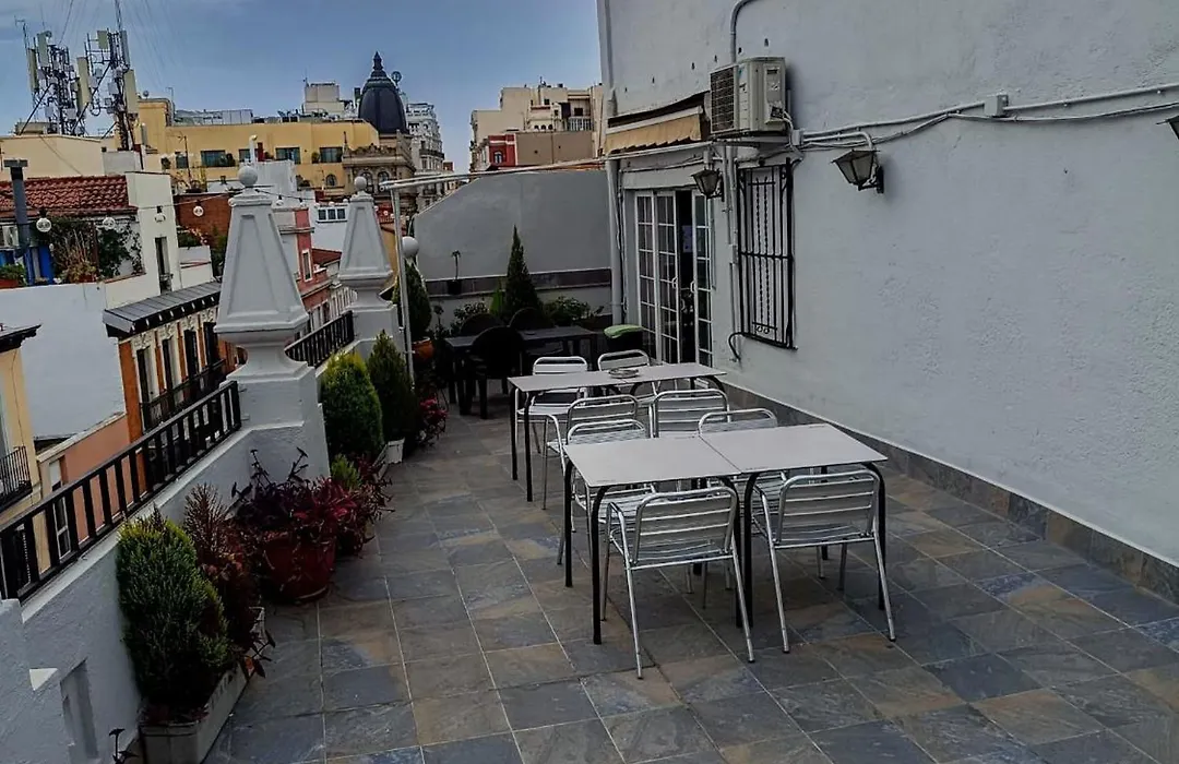 Hostal America-1